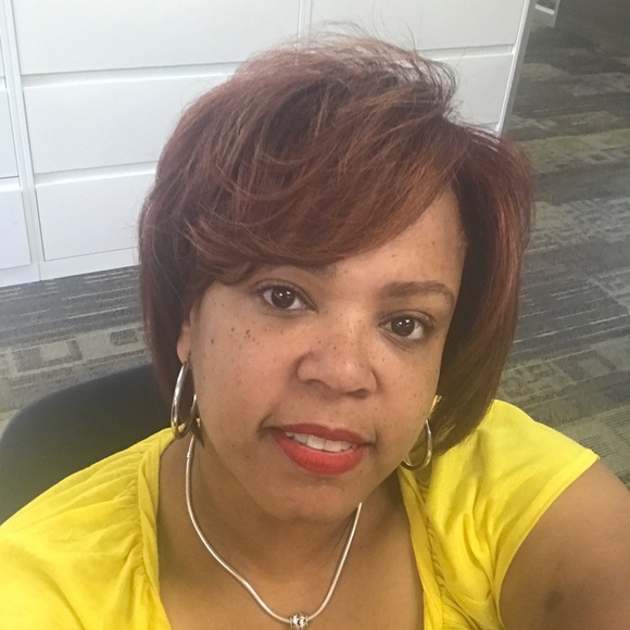 Meet your Posher, Mieshia - Picture 1 of 1